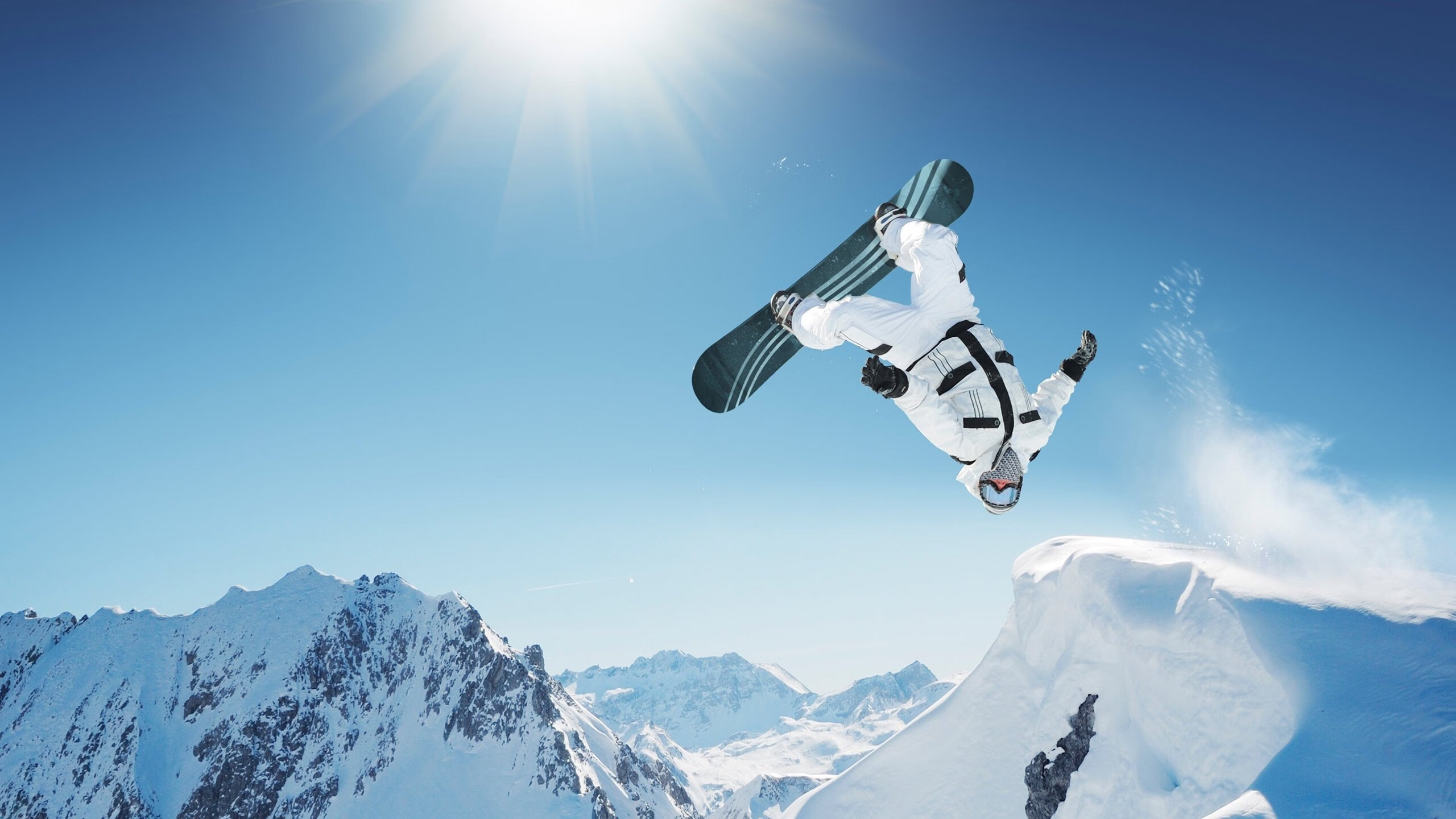 丹·卡特:突破传统踢球模式,引领全黑队的新攻势,丹.卡特